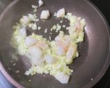 モッツァレラと海老のトマトクリームパスタ作り方2写真