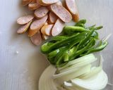 ラー油をかける！懐かし我が家のナポリタン作り方1写真