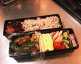 ピーマン肉詰めとサラダのお弁当作り方6写真