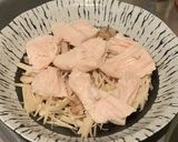優しいお味★サラダチキンとキノコの甘辛炊作り方2写真