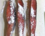 "十勝豚丼のタレ"で鮭のバタームニエル作り方1写真