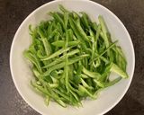火を使わず！ピーマンじゃこ油揚げ！作り方1写真