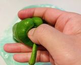 もっと簡単！ピーマンの種取り作り方1写真