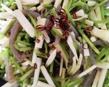 芋づるの炒め煮作り方4写真