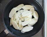 簡単副菜☆マコモタケと竹輪の旨塩炒め。作り方6写真
