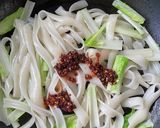 ヒーヒー旨辛の鶏そぼろフォー作り方4写真