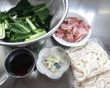 小松菜とベーコンのめんつゆうどん作り方1写真