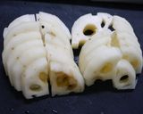 簡単!銀鮭とレンコンのゴマ炒め作り方2写真
