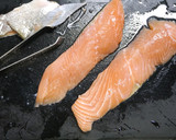 簡単！銀鮭とレンコンのゴマ炒め作り方1写真