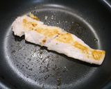 簡単!銀鮭とレンコンのゴマ炒め作り方4写真