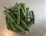 レンジで簡単　冷凍インゲンの塩昆布和え作り方1写真