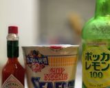 カップ麺アレンジ：トムヤムクン風ヌードル作り方1写真