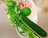 ビーフンきゅうり豚肉のパクチー夏サラダ作り方1写真