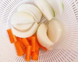 豚肉とさつまいもと根菜の粒マスタード炒め作り方3写真