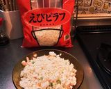 えびピラフと唐揚げのお弁当作り方1写真