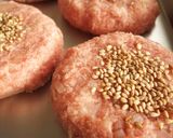 コンソメ風味☆きのこの煮込みハンバーグ作り方1写真