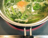 落とし卵とほうれん草のお味噌汁作り方3写真