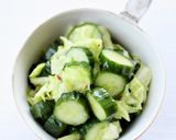 簡単に【キュウリとキャベツの昆布茶浅漬け作り方4写真