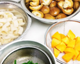 手羽先の旨みが浸みる！根菜の煮物作り方2写真
