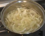 超簡単!たまねぎと落とし卵のお味噌汁✨作り方3写真