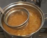 超簡単!たまねぎと落とし卵のお味噌汁✨作り方4写真