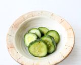 簡単に【キュウリとキャベツの昆布茶浅漬け作り方5写真