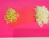 お弁当やご飯のお供に♡塩鶏そぼろ作り方1写真