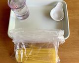 ポリ袋で湯煎 防災『基本の節水パスタ』作り方4写真
