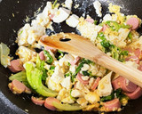 レタスと卵とソーセージと豆腐の中華炒め作り方6写真