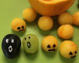 フルーツde ハロウィン（柿、ぶどう）作り方7写真