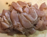 鶏むね肉と絹さやと白ネギの海鮮醤炒め作り方2写真