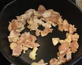 鶏むね肉と絹さやと白ネギの海鮮醤炒め作り方3写真