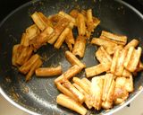 ちくわとレンコンのごま味噌炒め作り方3写真