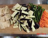 牛豚ミンチと野菜の甘味噌炒め作り方2写真
