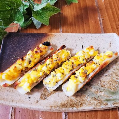 簡単おつまみ♪卵マヨちくわボード by AyakoOOOOO 【クックパッド