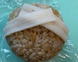 ロールパンナおにぎり弁当(隙間は金平糖)作り方5写真