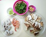 松茸の土瓶蒸し(松茸の処理、鱧、海老)作り方11写真