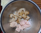 ヨウサマの減塩蓮根とチキンの梅肉和え作り方2写真