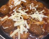 肉団子のチーズ入りケチャップ煮作り方5写真