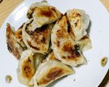 皮から作る！野菜&ニンニクたっぷり餃子作り方11写真