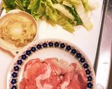 白菜豚肉の生姜炒めをのせた塩ラーメン作り方1写真