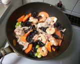 しょうがでほかほか　海老あんかけ焼きそば作り方6写真