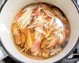 作り置き椎茸の佃煮とカニカマで卵とじ蕎麦作り方3写真
