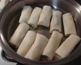 簡単♪トマトとモッツァレラチーズの春巻き作り方3写真