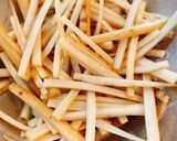ごまの風味たっぷり♡定番ごぼうサラダ作り方2写真