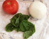 トマトバジルチーズのカプレーゼ作り方1写真