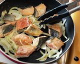 妊婦飯♪鮭とブロッコリーの クリーム煮作り方2写真