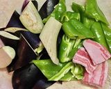 ニンニク風味洋風・茄子とピーマンの炒め煮作り方1写真