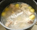 鶏肉とじゃが芋の具だくさんビスク風スープ作り方3写真