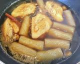 おばあちゃんの味　旬の里芋と手羽の煮物作り方10写真